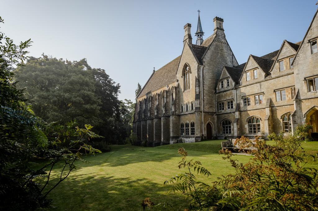 The Convent Hotel Stroud  Kültér fotó