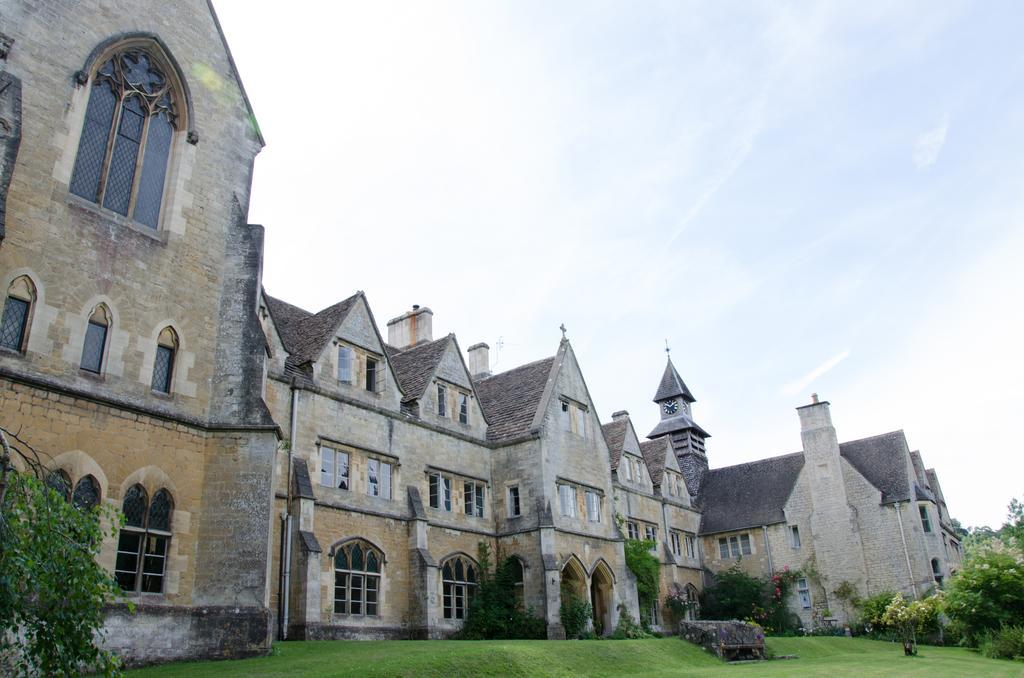 The Convent Hotel Stroud  Kültér fotó